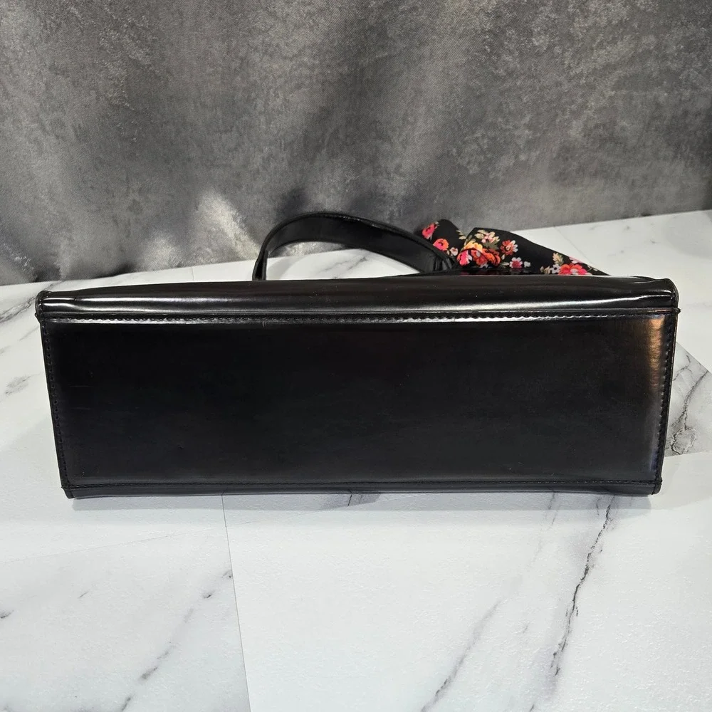 Steve Madden steve madden